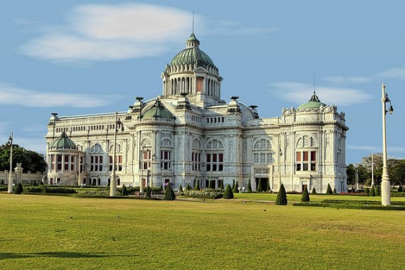 Bagian Depan Anantha 