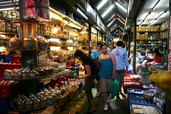 Chatuchack Weekend Market (Photo By : Bangkok.com)