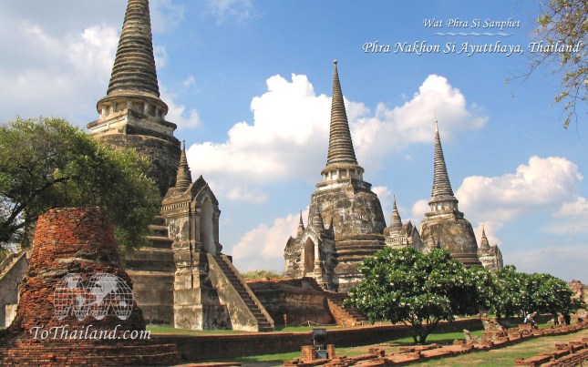 Ketiga Chedi di Wat Phra Si Sanphet (Photo By : ToThailand.com)