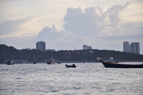 Pantai Pattaya di waktu senja