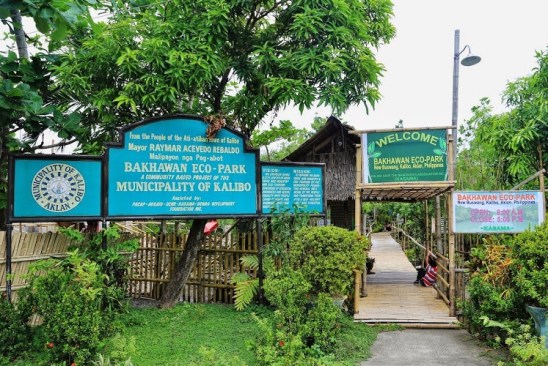 Pintu Gerbang Bakhawan Eco Park
