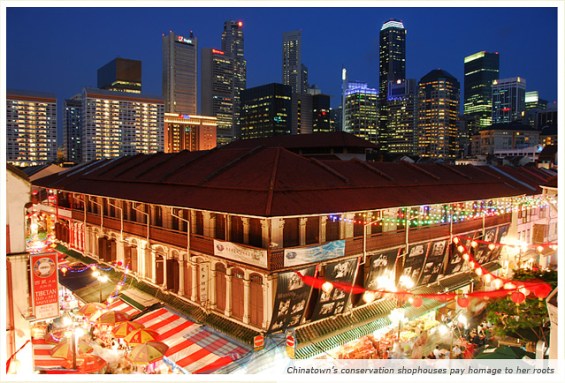 Area China Town di waktu malam (Photo By : http://www.chinatown.sg)