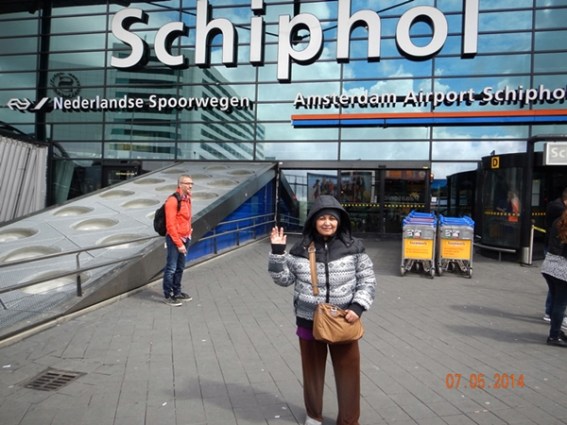 Bagian Depan Amsterdam Airport Schipol