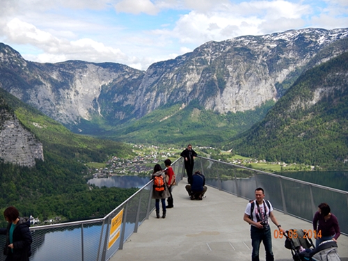 Rudolf's Tower Platform dari belakang