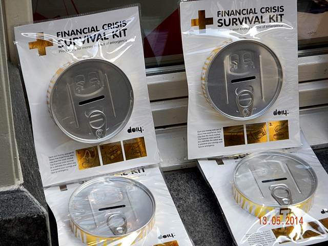 Souvenir Celengan di sebuah toko di Lucerne