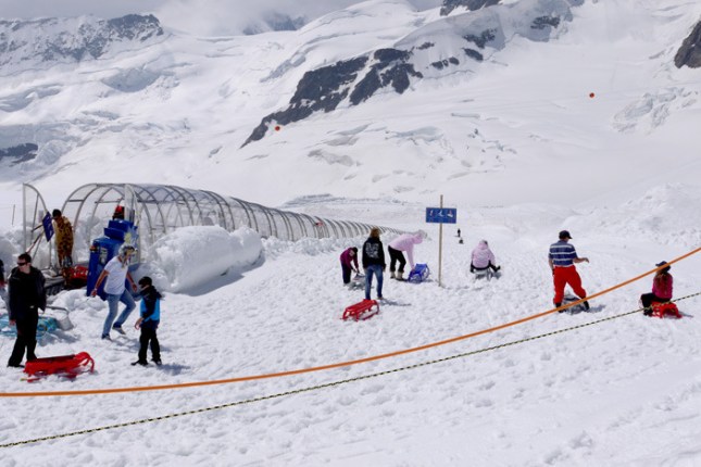 Pemandangan Jungfraujoch di bulan Juli